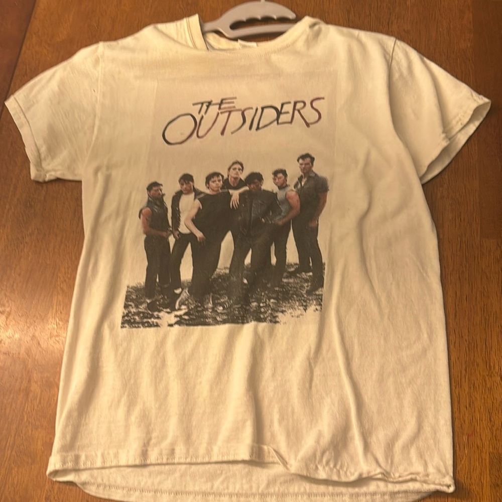 never worn outsiders tee shirt